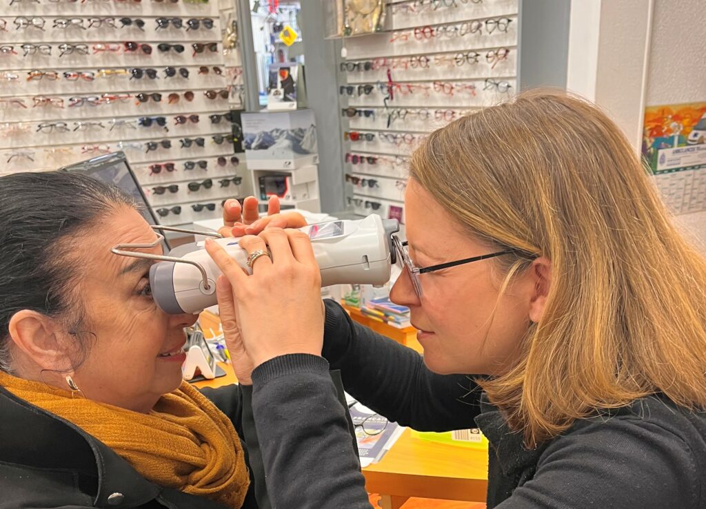 examen de la vue Perpignan, opticien Perpignan, contrôle de la vue Perpignan, santé des yeux Pyrénées-Orientales, lunettes de vue Perpignan, test de la vue opticien, opticien indépendant 66, Optique Saint Martin Perpignan, vérification de la vue, baisse de vision Perpignan, examen visuel Pyrénées-Orientales